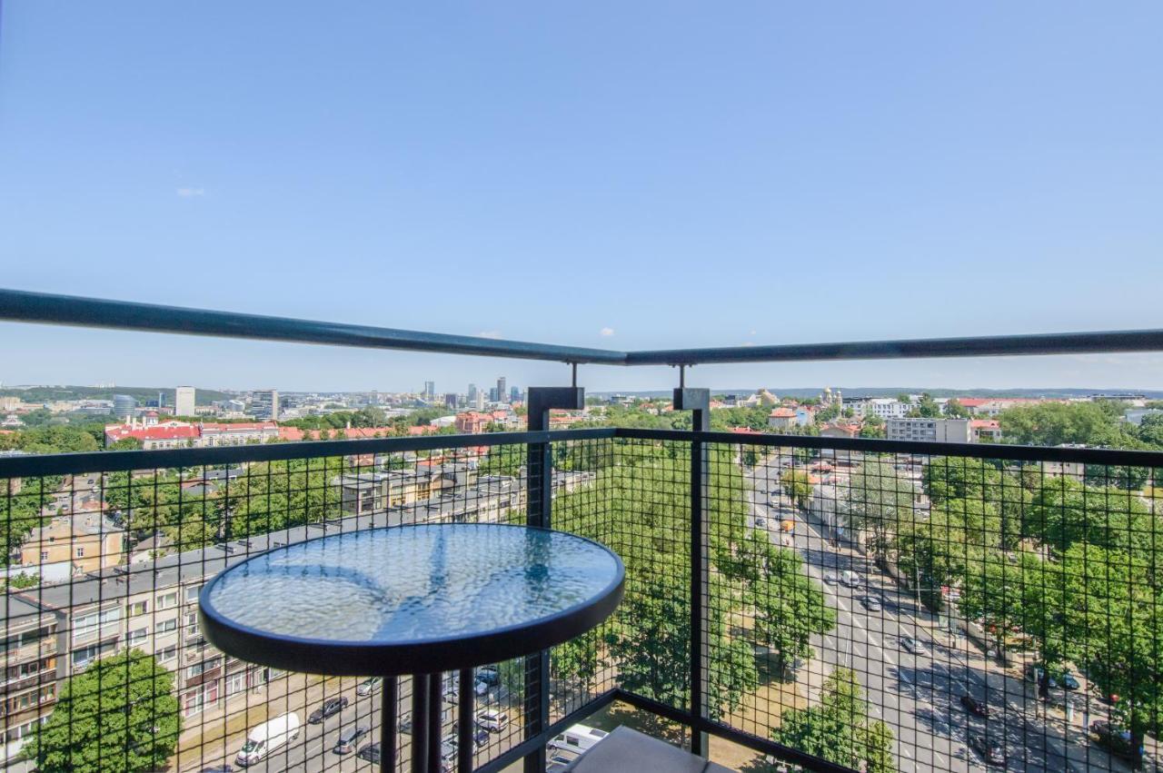 Helios 19 Luxury Vilnius Apartment Экстерьер фото