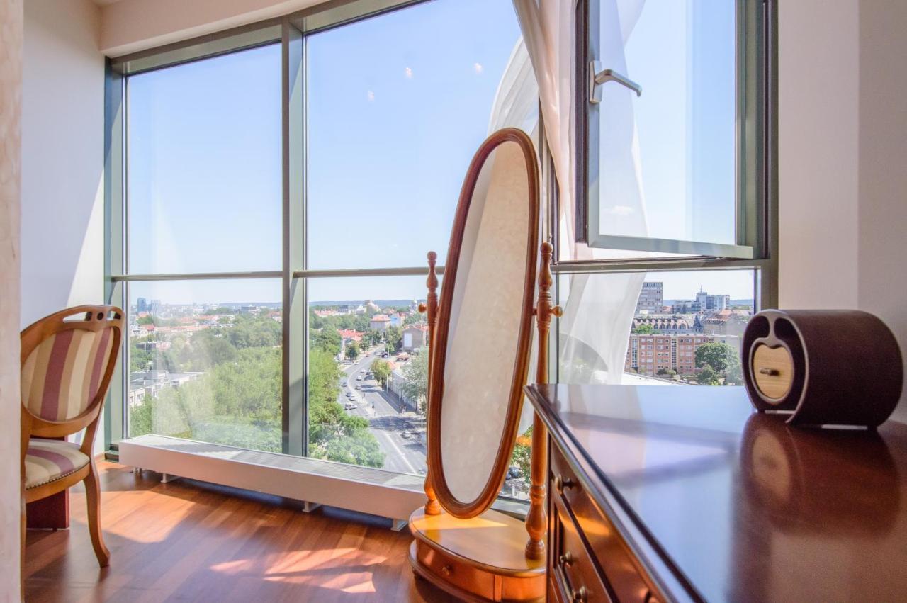 Helios 19 Luxury Vilnius Apartment Экстерьер фото